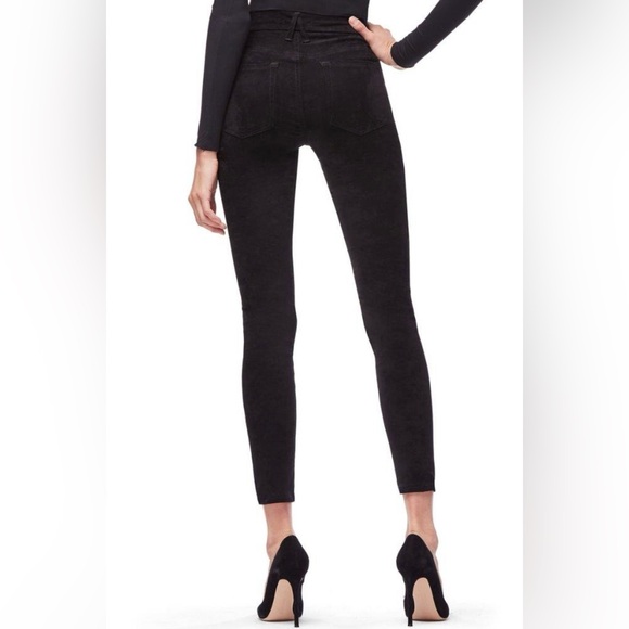 Good American Good Legs Cropped Jeans - Picture 3 of 4